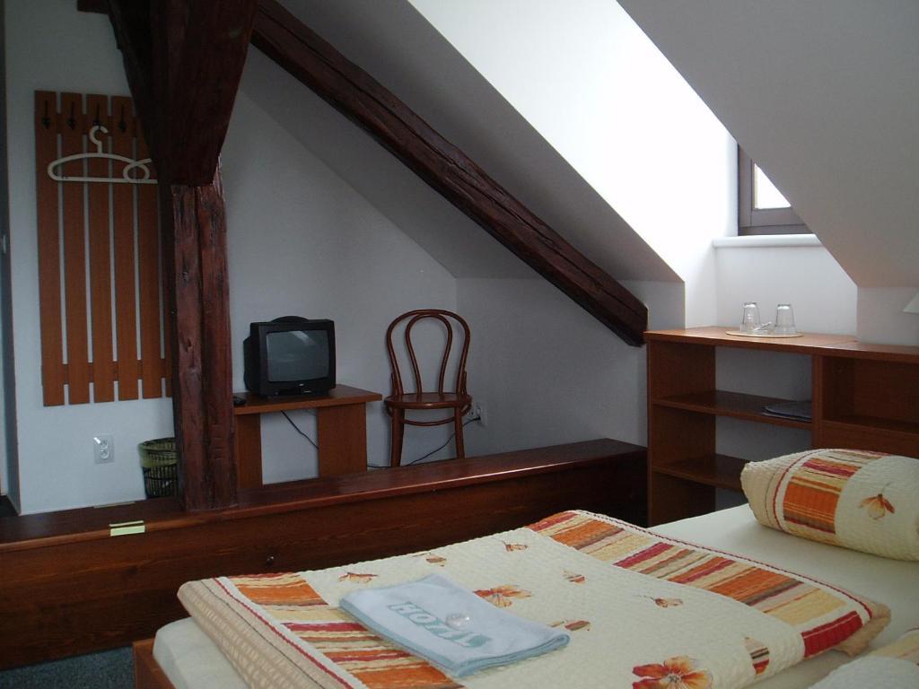 Restaurace A Ceska Hospoda 3*